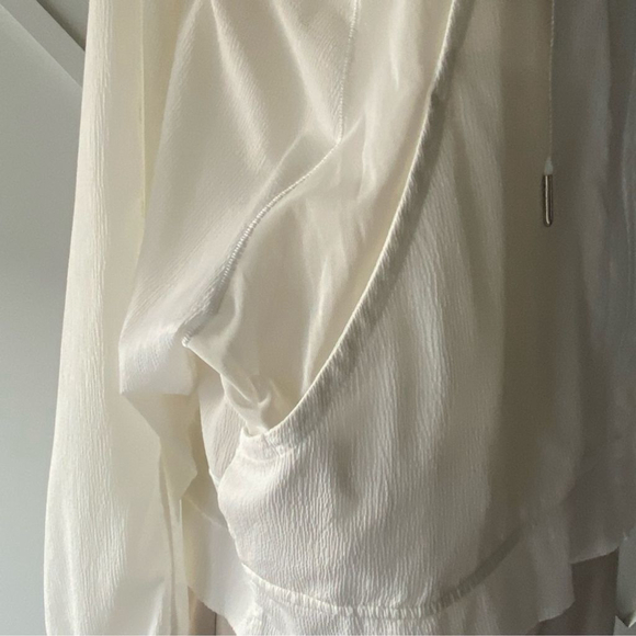 Lululemon In Depth Jacket - 4 - Picture 10 of 17